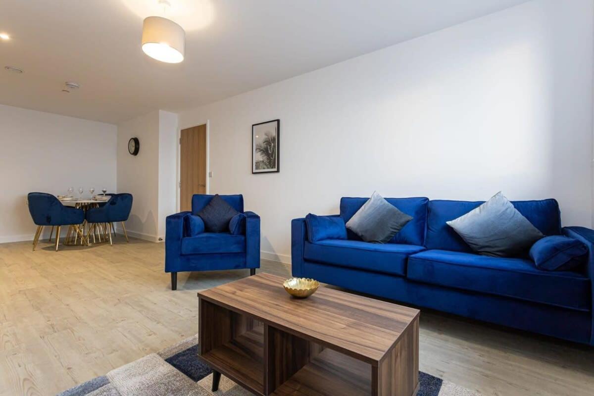 Modern 2 Bed Salford Apartment Stunning Views 맨체스터 외부 사진